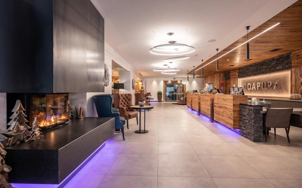 Hotel Adapura Ваграйн Екстер'єр фото