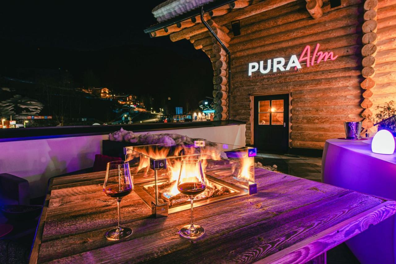 Hotel Adapura Ваграйн Екстер'єр фото